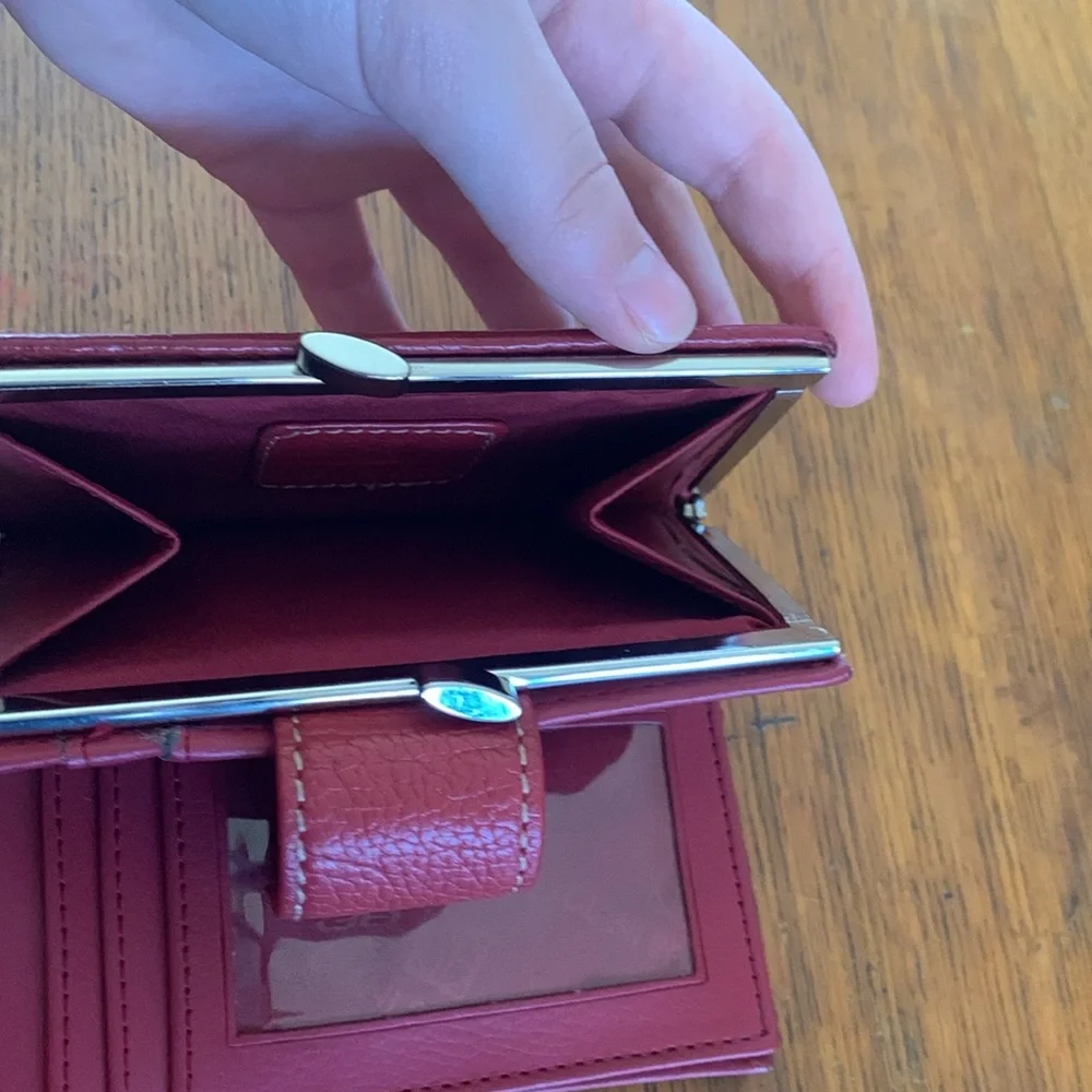 Red wallet - Picture 4 of 10